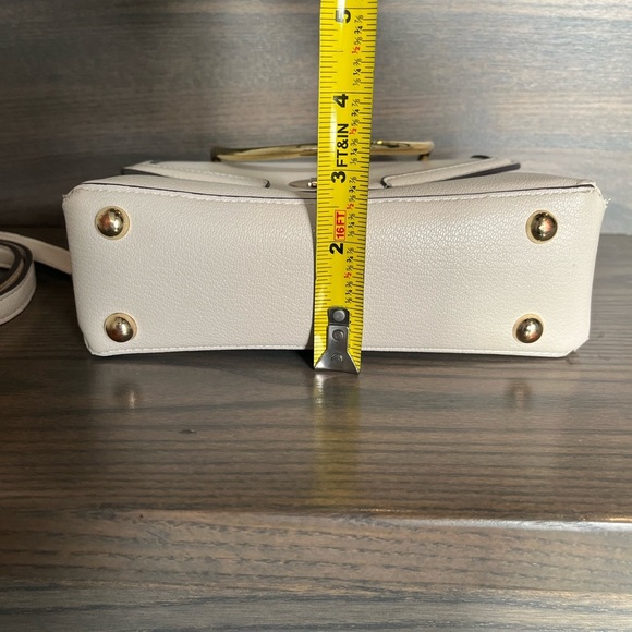 Sondra Roberts Squared Cream Purse - Picture 13 of 16